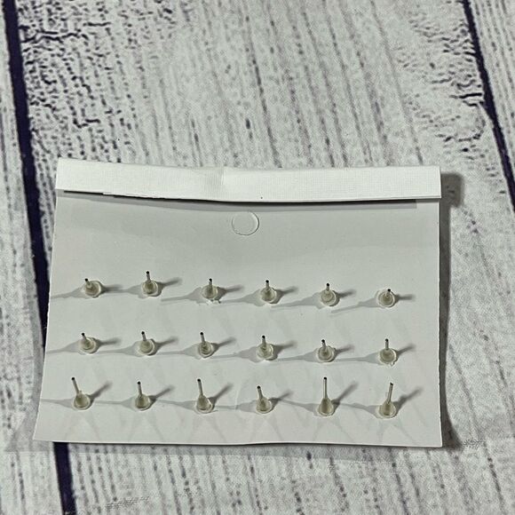 9pairs Halloween Studs Earrings - Picture 3 of 4